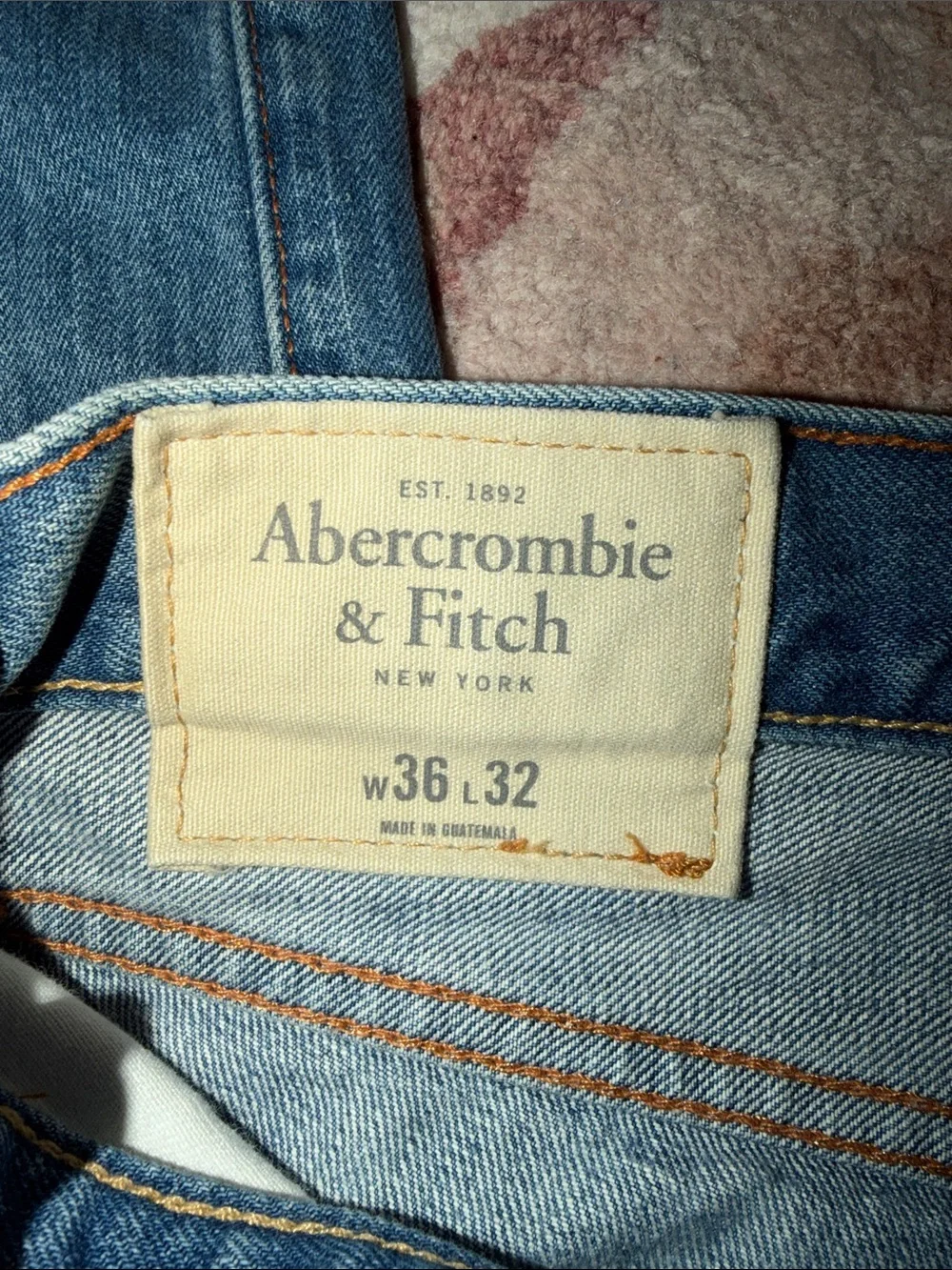 Abercrombie & Fitch Men's Distressed Blue Straight Jeans